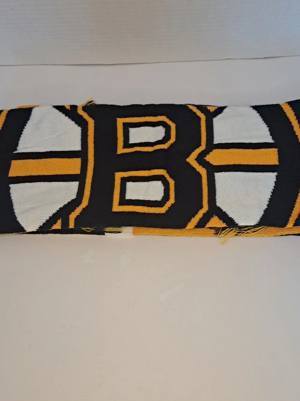 Boston Bruins Scarf NHL Hockey Official Team logo by FOCO, 62